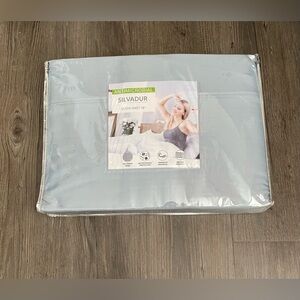 Silvadur 300 Count Queen Sheet 4 PC Set Medium Blue